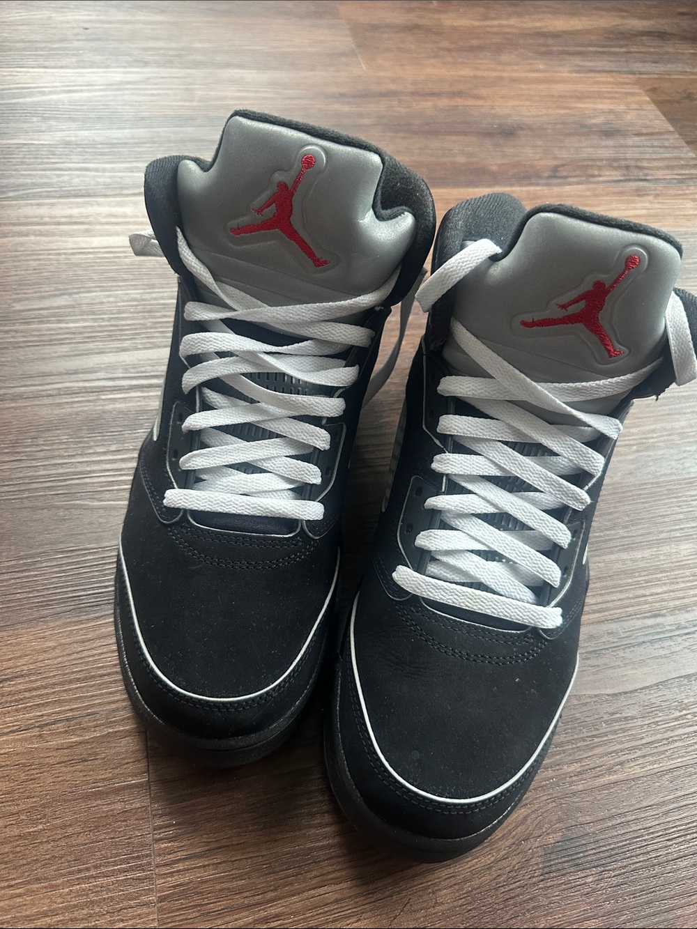 Jordan Men’s Metallic 5’s 2025 release great condition no box worn a few times